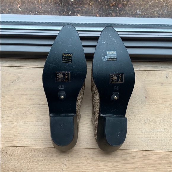 Size 6.5 - Raye Derby Heel - Taupe - like new - Picture 8 of 8